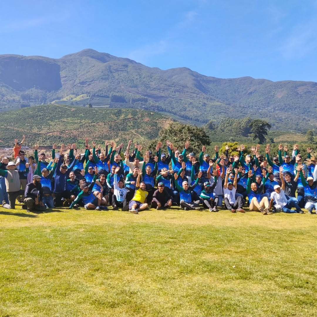 6º Encontro de Voo do Pico da Bandeira reúne pilotos de três estados em Alto Caparaó