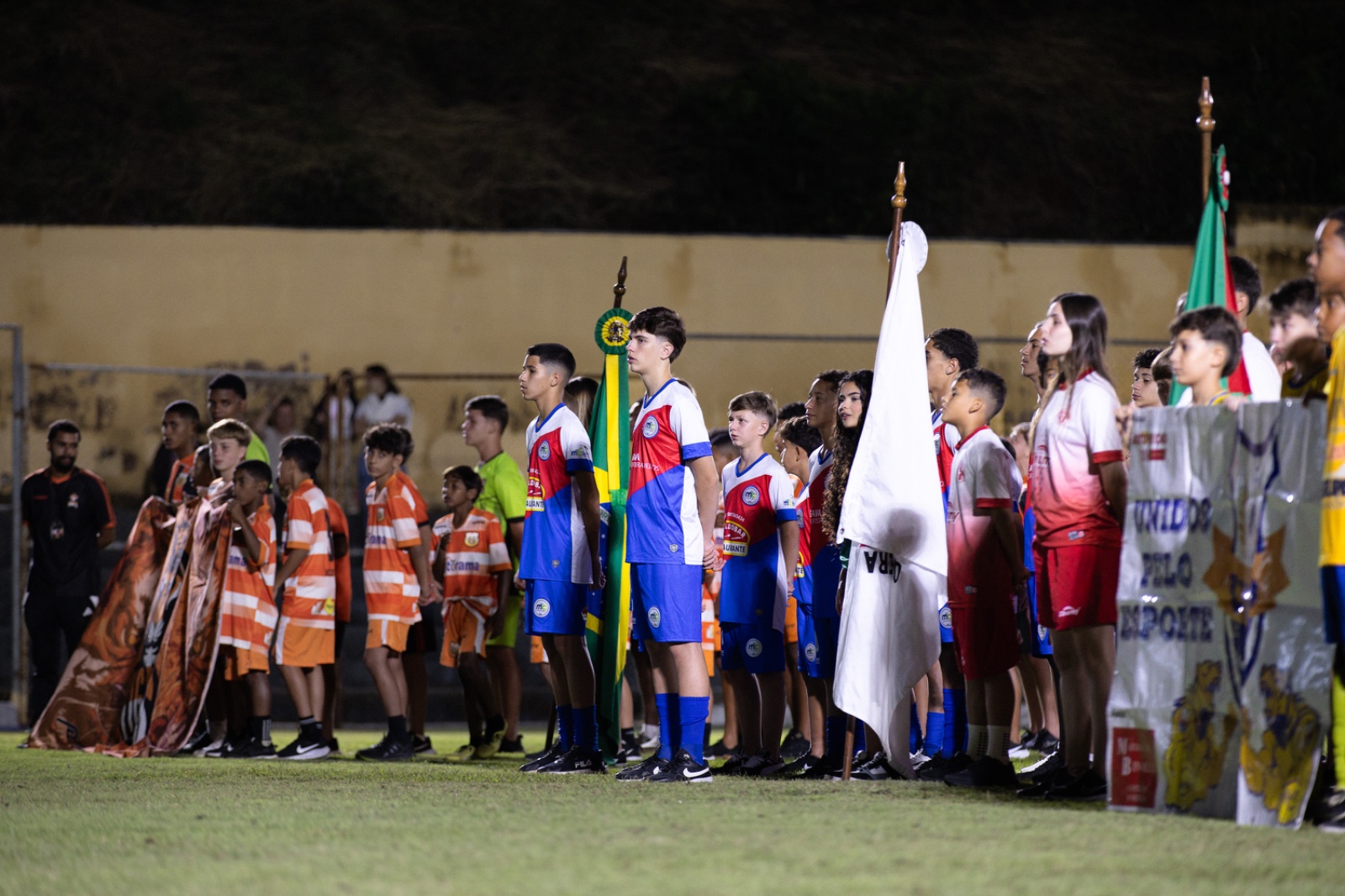 1º Pico da Bandeira Cup reúne jovens atletas e fortalece o futebol de base em Alto Caparaó