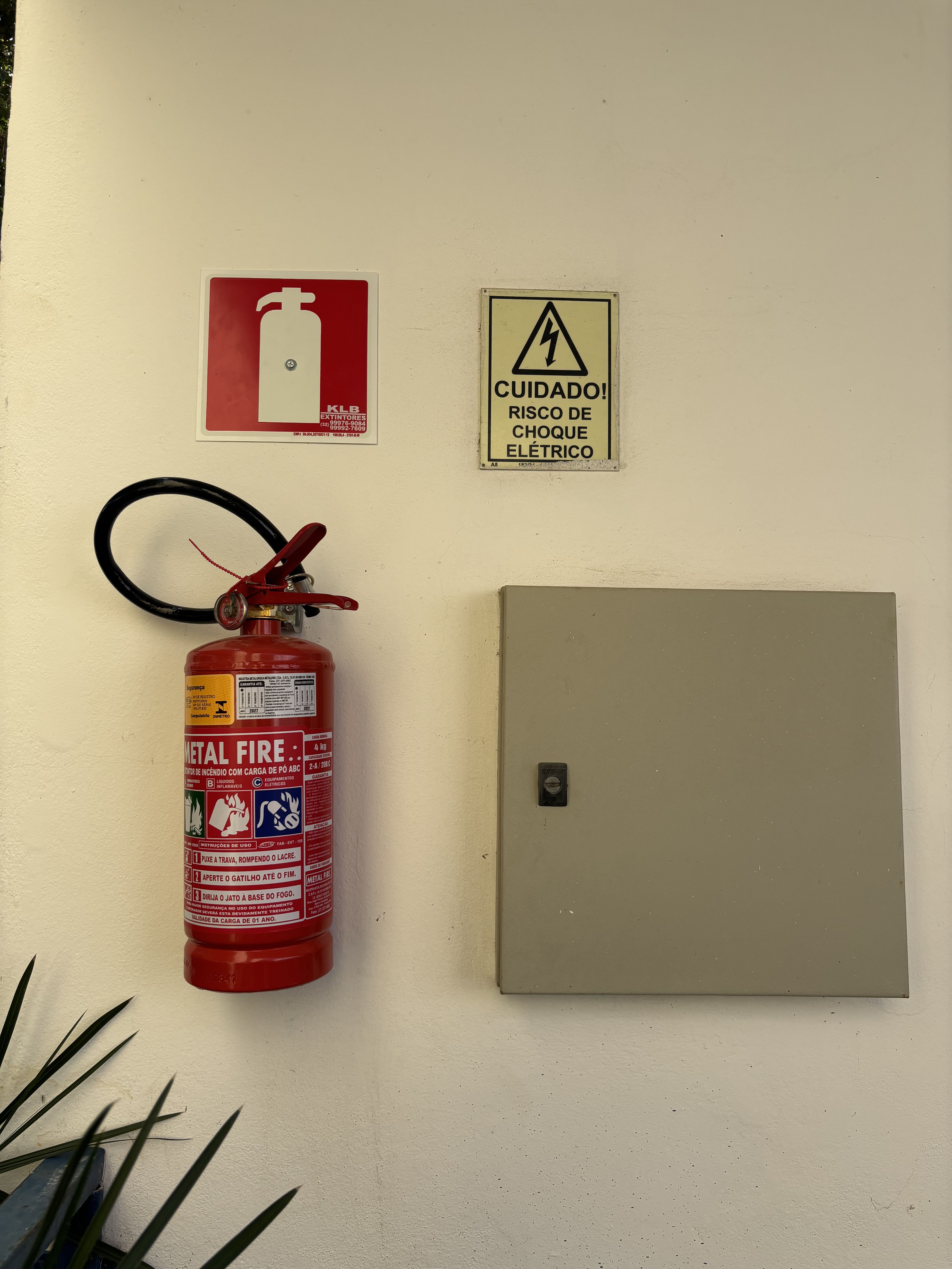 Prefeitura de Alto Caparaó avança na segurança das escolas com ampliação de extintores