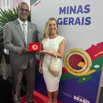 Alto Caparaó conquista Selo de Ouro de Alfabetização e se destaca na educação